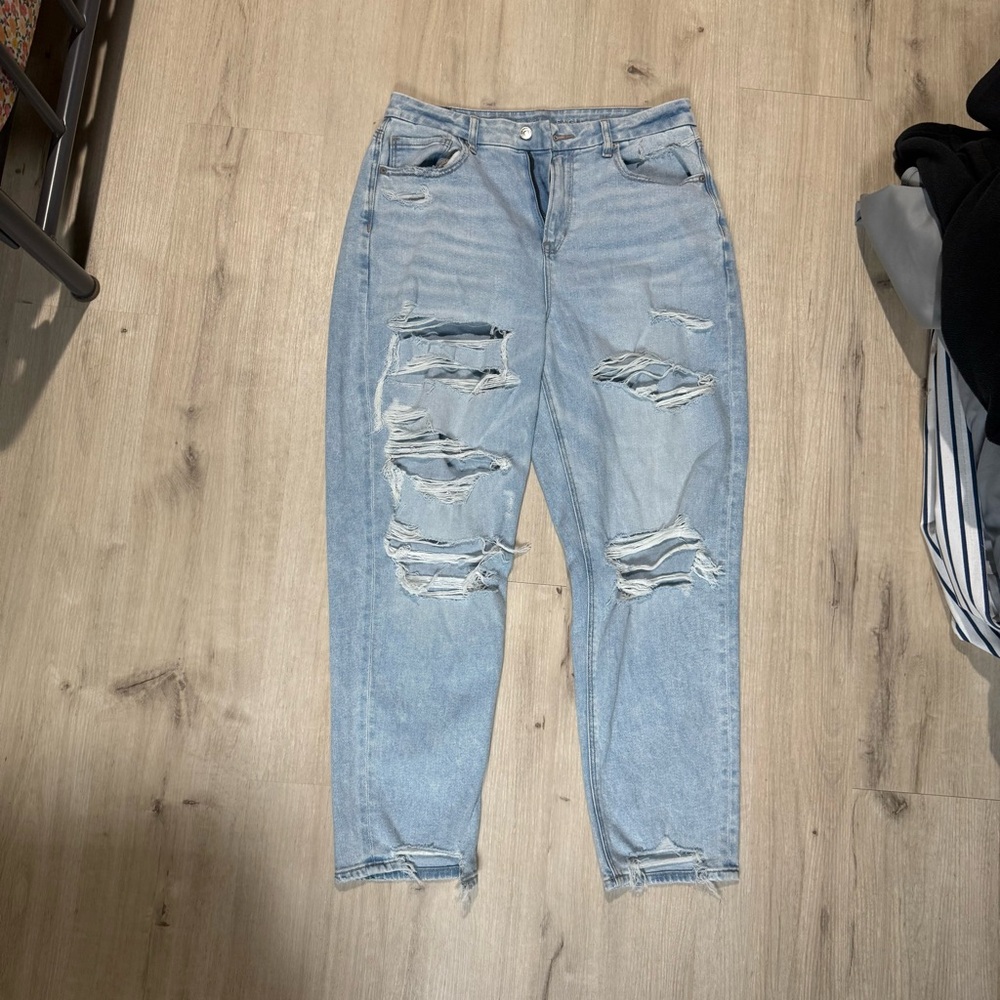 American Eagle Curvy Mom Jean - 12 Regular